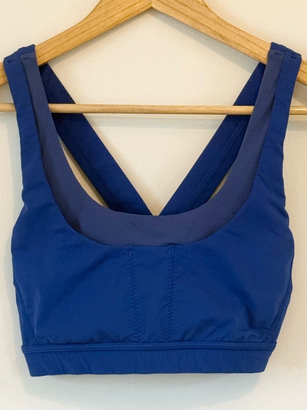 Lululemon Run Stuff Your Bra III (Power Mesh) in Emperor Blue
